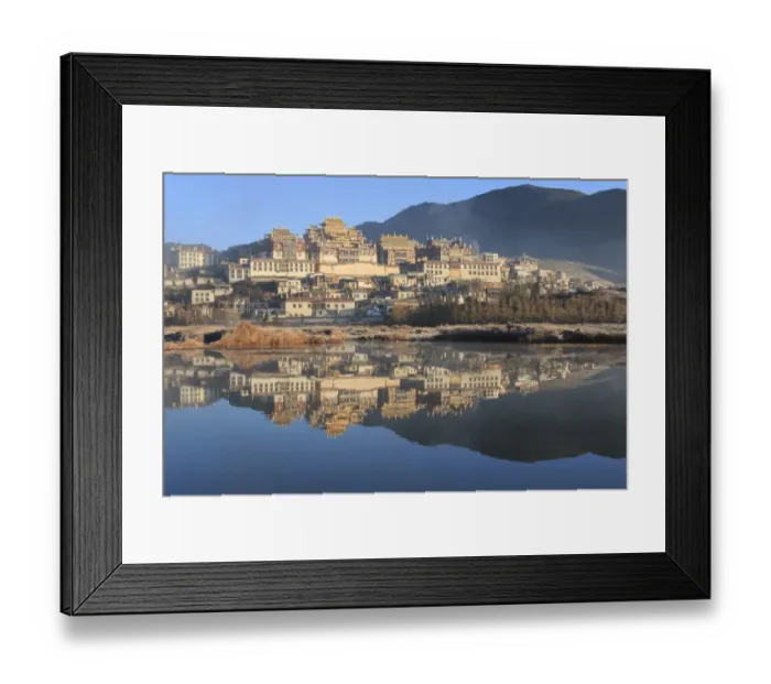 Framed Print : Songzanlin Temple, Ganden Sumtseling Monastery, a Tibetan Buddhist monastery in Zhongdian city( Shangri-La) Framed Print : Songzanlin Temple, Ganden Sumtseling Monastery, a Tibetan Buddhist monastery in Zhongdian city( Shangri-La)