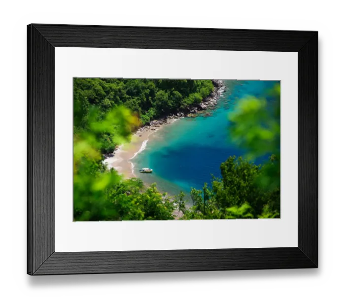 Framed Print : Secluded beach in Saint Lucia Framed Print : Secluded beach in Saint Lucia