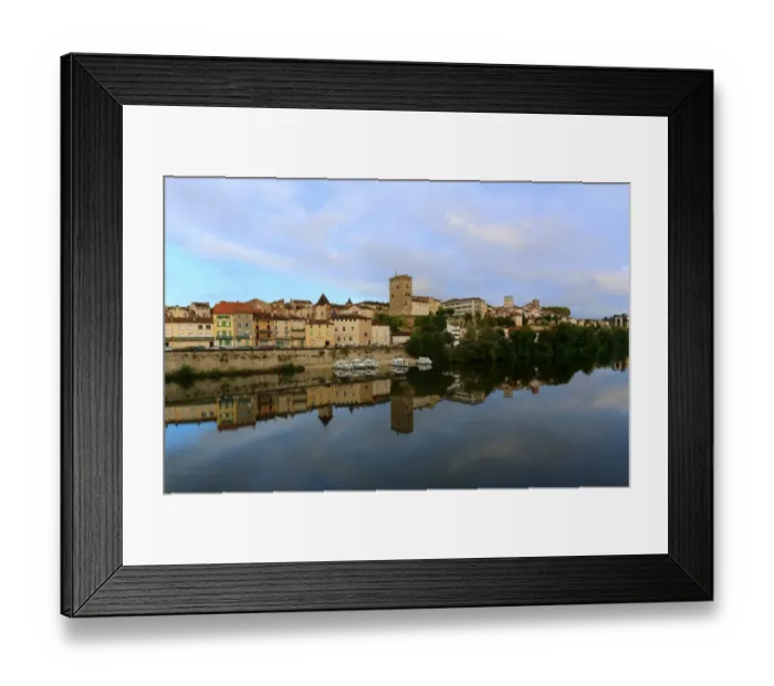 Framed Print : Cahors reflected in the river Lot, France Framed Print : Cahors reflected in the river Lot, France