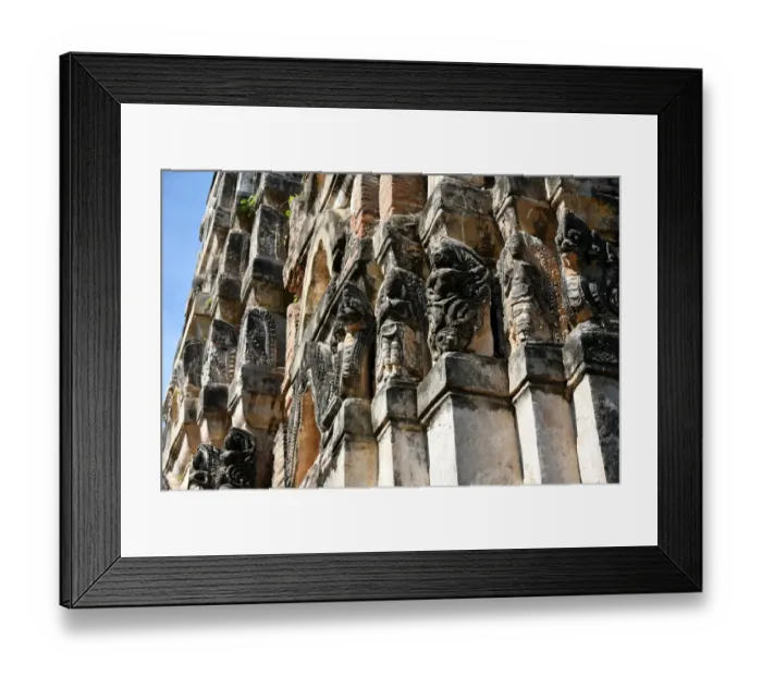 Framed Print : Wat Si Sawai sculpture Sukhothai Thailand, Asia Framed Print : Wat Si Sawai sculpture Sukhothai Thailand, Asia