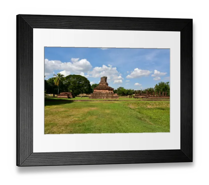 Framed Print : Wat Son Khao Sukhothai temple Thailand, Asia Framed Print : Wat Son Khao Sukhothai temple Thailand, Asia