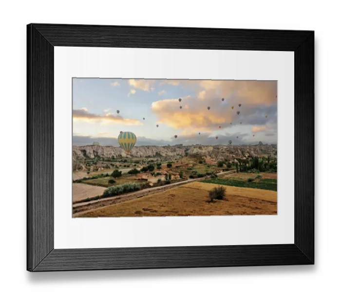 Framed Print : Hot air ballons over Cappadocia, Turkey Framed Print : Hot air ballons over Cappadocia, Turkey