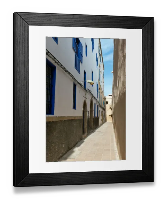 Framed Print : Sunny alley in the medina of Essaouira, Morocco
