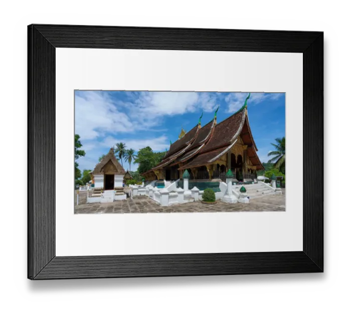 Framed Print : Wat Xieng Thong - Buddhist temple in Luang Prabang Framed Print : Wat Xieng Thong - Buddhist temple in Luang Prabang