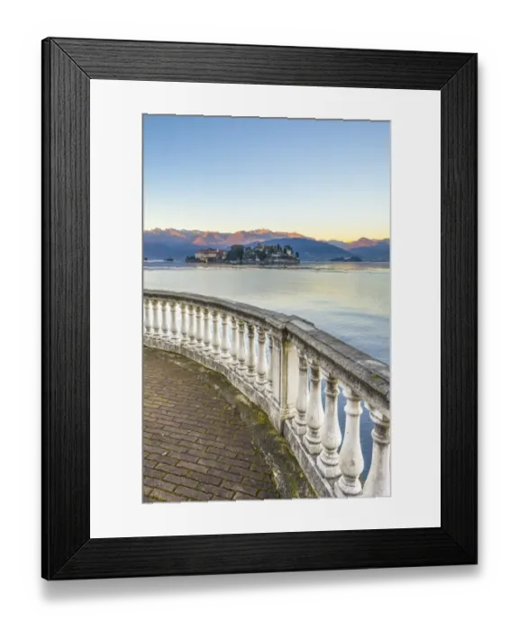 Framed Print : Stresa, Lake Maggiore, Verbanio-Cusio-Solla province, Piedmont, Italy Framed Print : Stresa, Lake Maggiore, Verbanio-Cusio-Solla province, Piedmont, Italy
