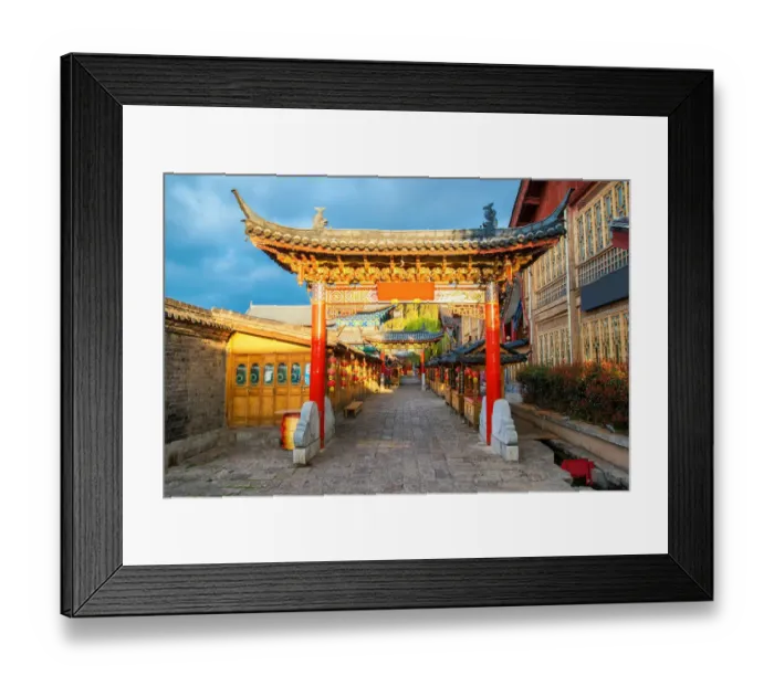 Framed Print : Old chinese style building in old town of Lijiang, Yunnan, China Framed Print : Old chinese style building in old town of Lijiang, Yunnan, China