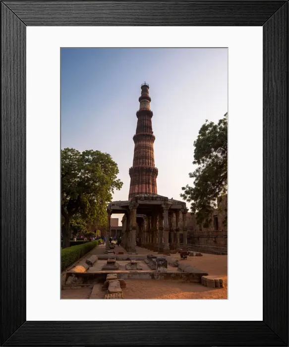 Framed Print : View of Qutub Minar in Qutb Complex, Mehrauli, Delhi, India Framed Print : View of Qutub Minar in Qutb Complex, Mehrauli, Delhi, India