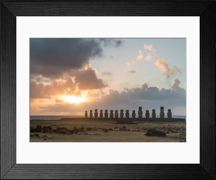 Framed Print : Lone monolithic giant stone Moai statue looking out to sea at Tongariki, Rapa Nui (Easter Island), UNESCO World Heritage Site, Chile, South America Framed Print : Lone monolithic giant stone Moai statue looking out to sea at Tongariki, Rapa Nui (Easter Island), UNESCO World Heritage Site, Chile, South America
