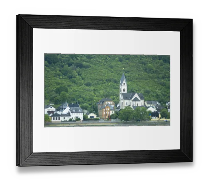 Framed Print : Kamp-Bornhofen and St Nikolaus Church on the River Rhine, Germany