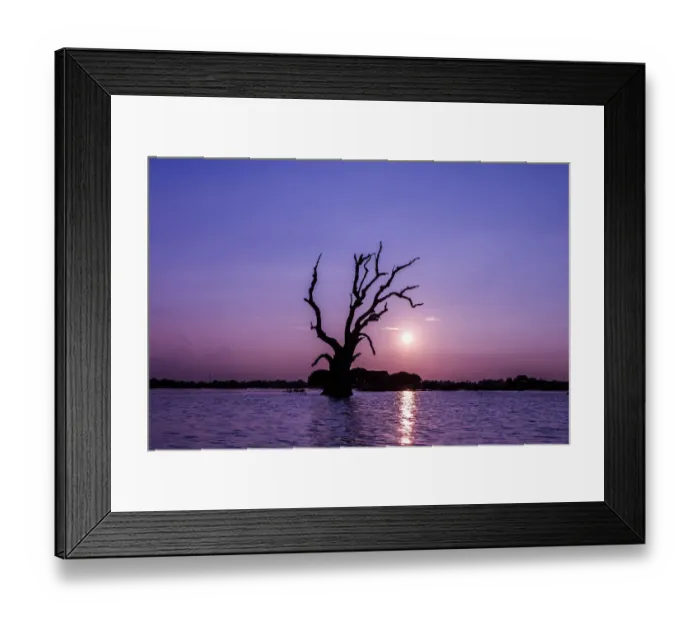 Framed Print : Sunset at U-Ben Bridge, Mandalay, Myanmar Framed Print : Sunset at U-Ben Bridge, Mandalay, Myanmar
