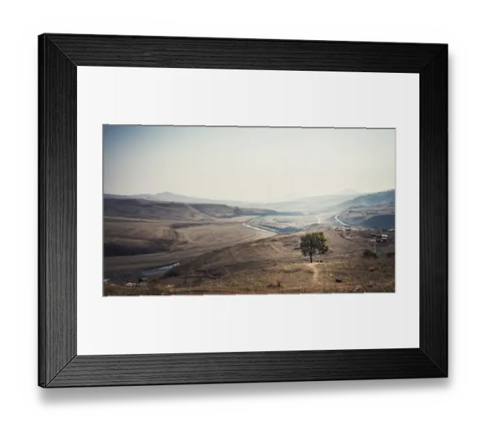 Framed Print : The dry meadows in Drakensberg, near Cathedral Peak Framed Print : The dry meadows in Drakensberg, near Cathedral Peak
