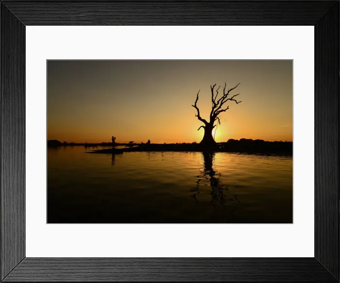 Framed Print : Silhouette at Myanmar Framed Print : Silhouette at Myanmar