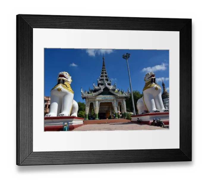 Framed Print : Mahamuni pagoda Myanmar Framed Print : Mahamuni pagoda Myanmar