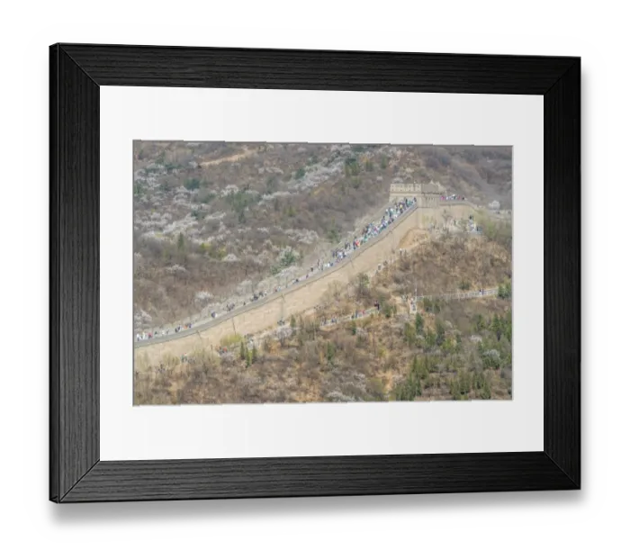 Framed Print : Tourists on the Great Wall of China Framed Print : Tourists on the Great Wall of China