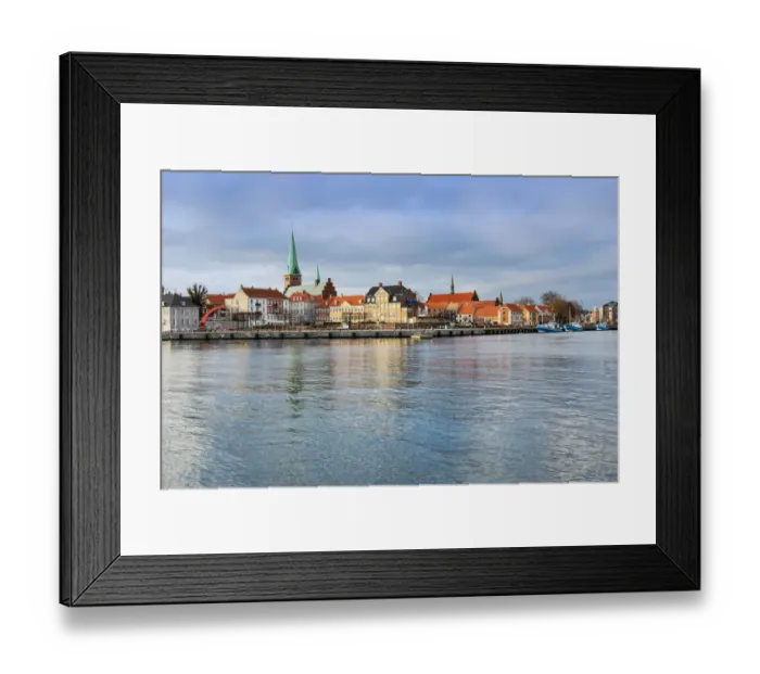 Framed Print : HelsingAŝr skyline, Denmark Framed Print : HelsingAŝr skyline, Denmark