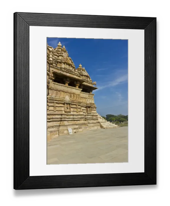 Framed Print : Sideview of Kandariya Mahadeva Temple, Khajuraho, Chhatarpur District, Madhya Pradesh, India Framed Print : Sideview of Kandariya Mahadeva Temple, Khajuraho, Chhatarpur District, Madhya Pradesh, India