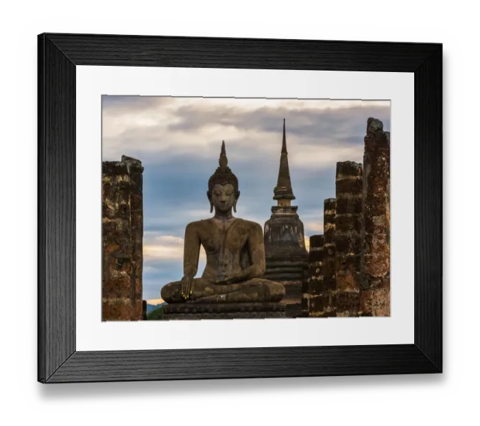 Framed Print : Wat Si Chum (temple) in Sukhothai historical park, Sukhothai, Thailand Framed Print : Wat Si Chum (temple) in Sukhothai historical park, Sukhothai, Thailand