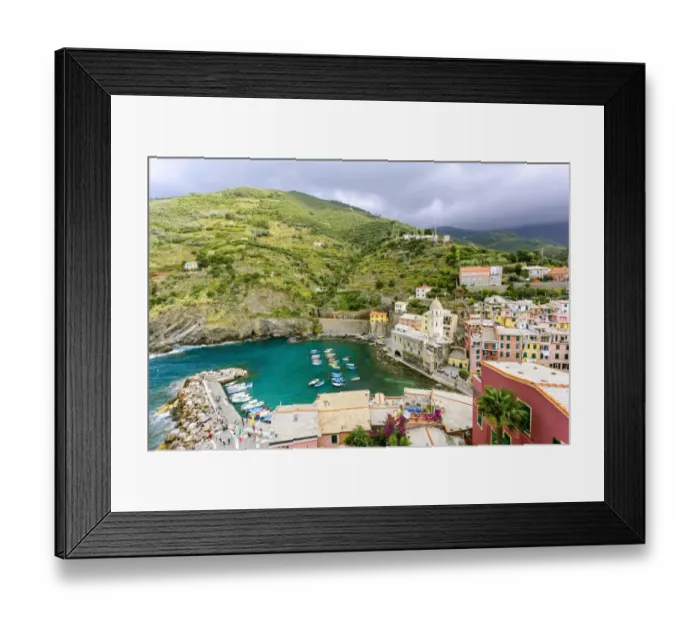 Framed Print : Vernazza small town, Cinque Terre, Liguria, Italy Framed Print : Vernazza small town, Cinque Terre, Liguria, Italy
