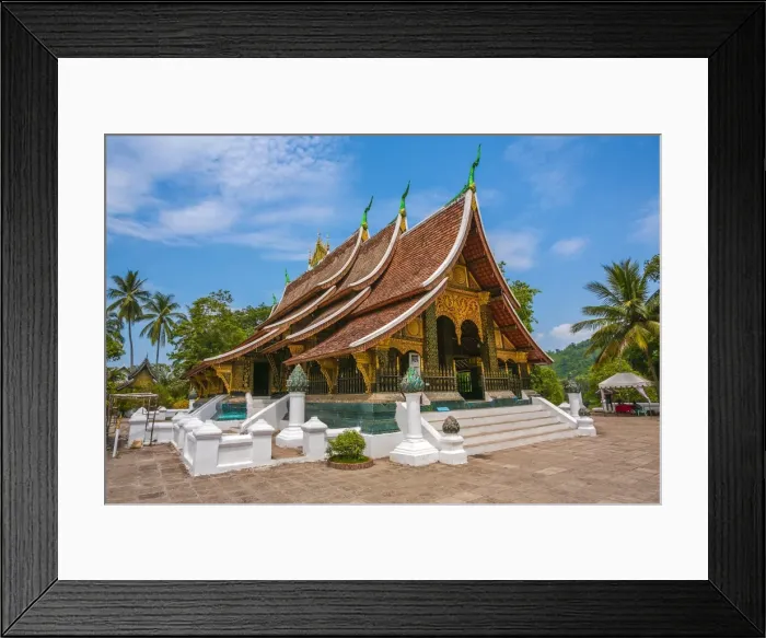 Framed Print : Wat Xieng Thong Temple in Luang Prabang Framed Print : Wat Xieng Thong Temple in Luang Prabang
