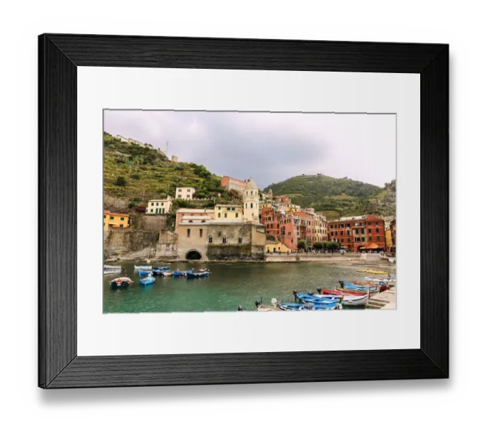 Framed Print : Vernazza small town, Cinque Terre, Liguria, Italy
