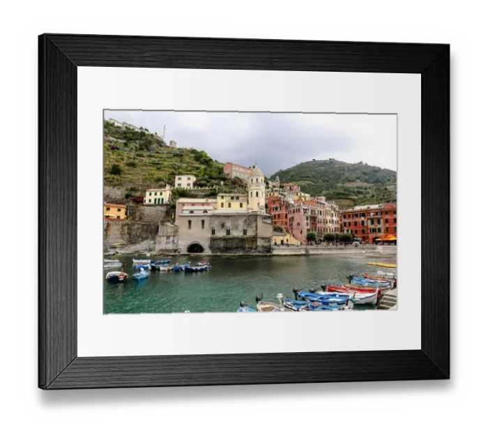 Framed Print : Cinque Terre, Vernazza, Italy Framed Print : Cinque Terre, Vernazza, Italy