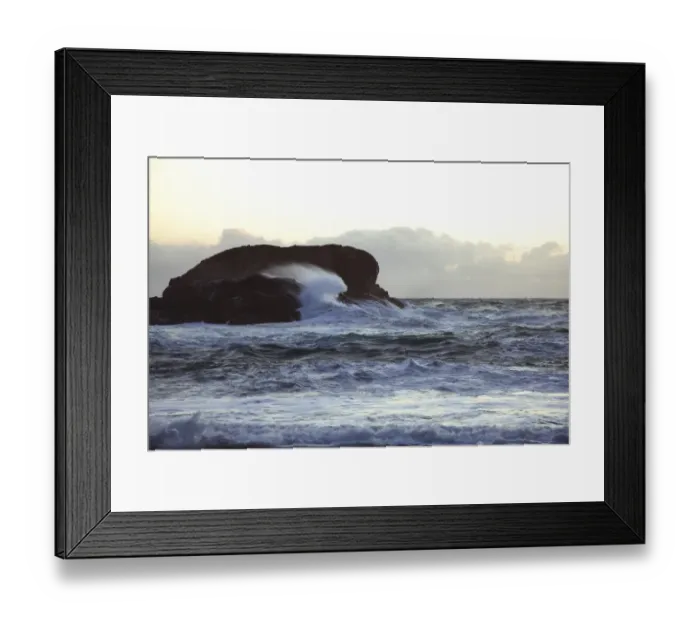 Framed Print : Waves At South Beach In Pacific Rim National Park Near Tofino Framed Print : Waves At South Beach In Pacific Rim National Park Near Tofino