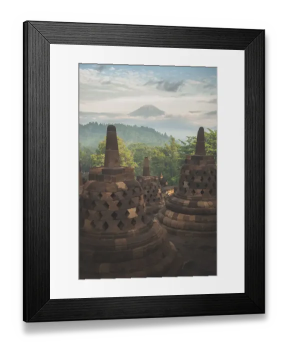 Framed Print : Borobudur temple in Yogyakarta, Indonesia Framed Print : Borobudur temple in Yogyakarta, Indonesia
