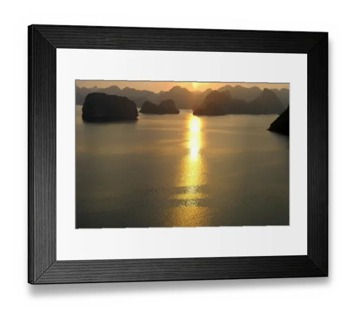 Framed Print : Sunset in the UNESCO-declared world natural heritage Halong Bay Viet Nam Framed Print : Sunset in the UNESCO-declared world natural heritage Halong Bay Viet Nam