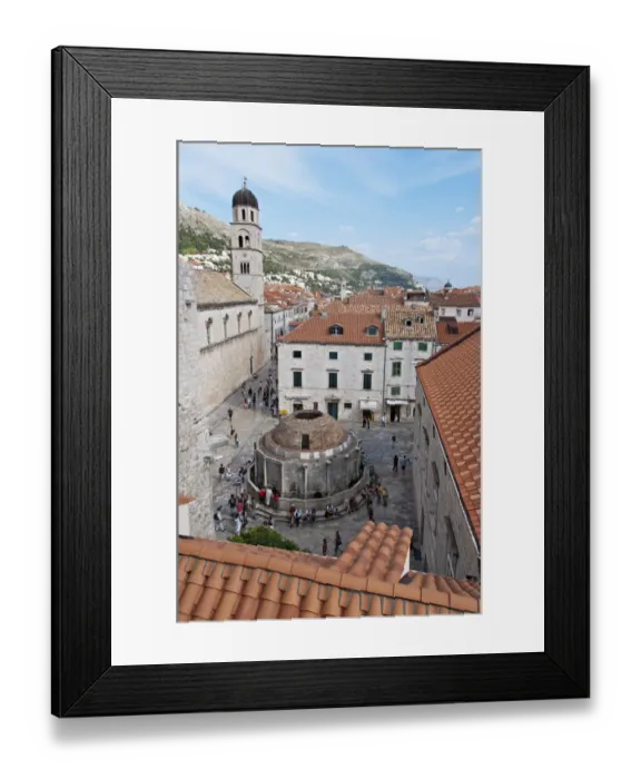 Framed Print : Onofrios Fountain, Old City of Dubrovnik, Croatia