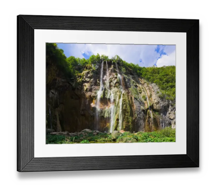 Framed Print : Plitvice waterfall in Croatia Framed Print : Plitvice waterfall in Croatia