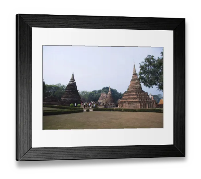 Framed Print : Wat Mahathat Temple Framed Print : Wat Mahathat Temple
