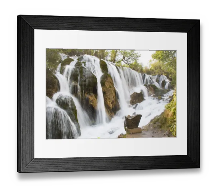 Framed Print : Shuzheng waterfall, JiuZhaiGou national park, SiChuan, China Framed Print : Shuzheng waterfall, JiuZhaiGou national park, SiChuan, China