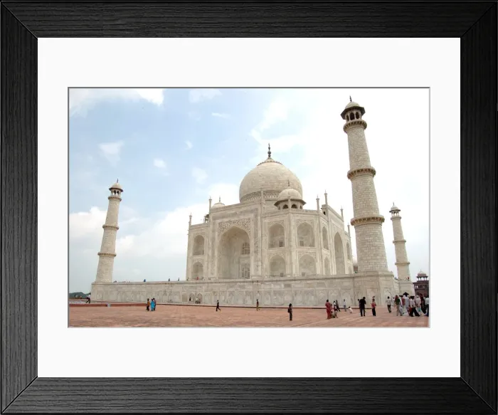 Framed Print : Taj Mahal. View of Taj Mahal, Agra, India Framed Print : Taj Mahal. View of Taj Mahal, Agra, India