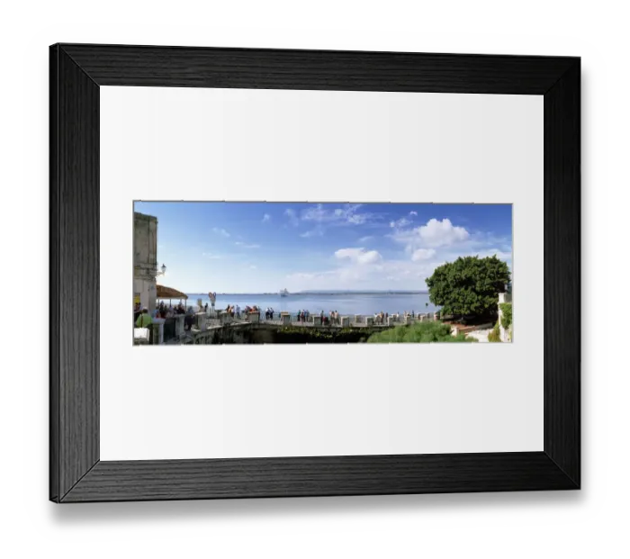 Framed Print : Italy, Sicily, Syracuse, oceanfront overlooking Mediterranean Framed Print : Italy, Sicily, Syracuse, oceanfront overlooking Mediterranean