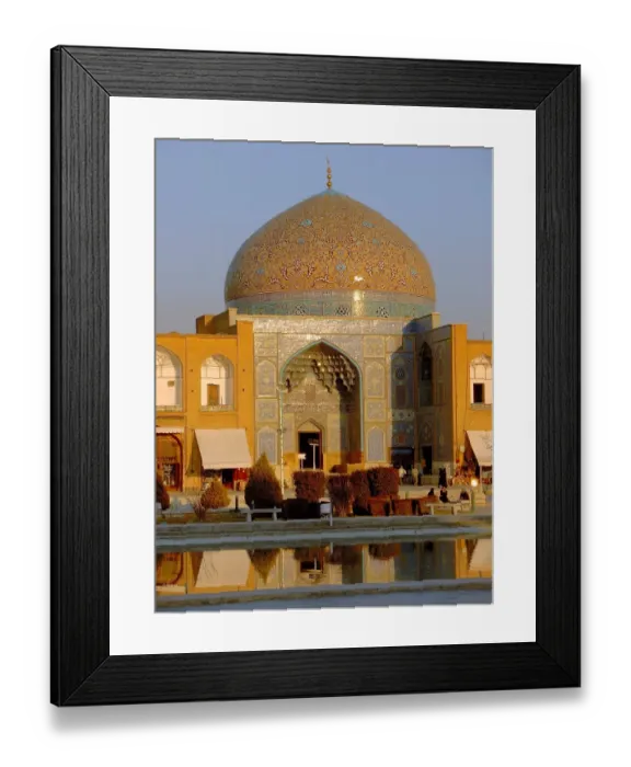 Framed Print : Persian Islamic architecture of the Sheikh Lotfallah mosque of Isfahan Framed Print : Persian Islamic architecture of the Sheikh Lotfallah mosque of Isfahan