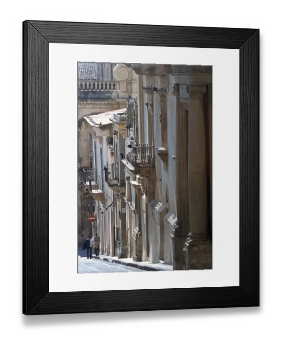 Framed Print : Steep hillside streets in Noto