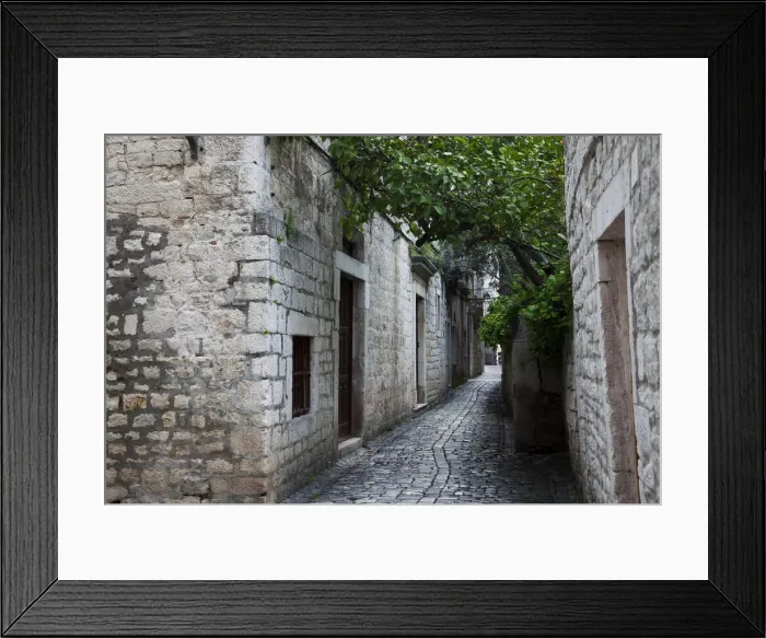 Framed Print : Cobblestoned Alley in Trogir Framed Print : Cobblestoned Alley in Trogir