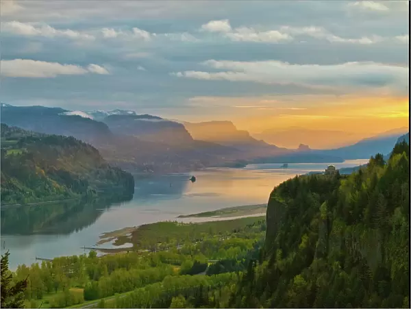 Sunrise at Crown Point in Columbia River Gorge