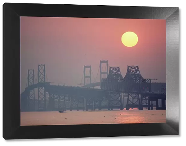 USA, Maryland, Chesapeake Bay Bridge near Annapolis, sunset