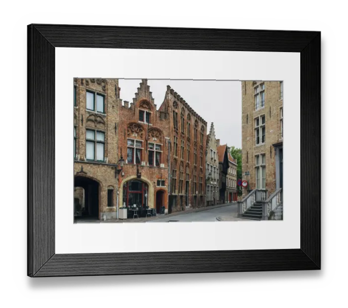 Framed Print : Cobbled street in the old town of Bruges, Flanders, Belgium Framed Print : Cobbled street in the old town of Bruges, Flanders, Belgium