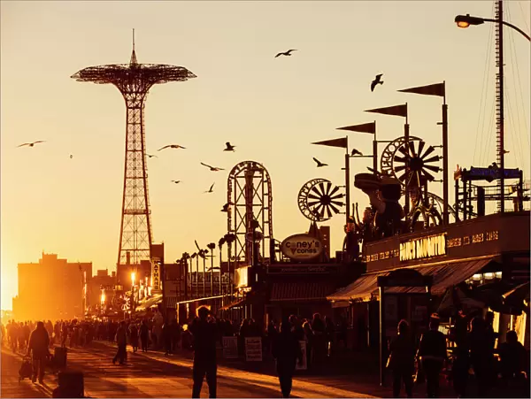 The Coney Island Boardwalk at sunset, Brighton Beach, Brooklyn, New York City, NY, USA