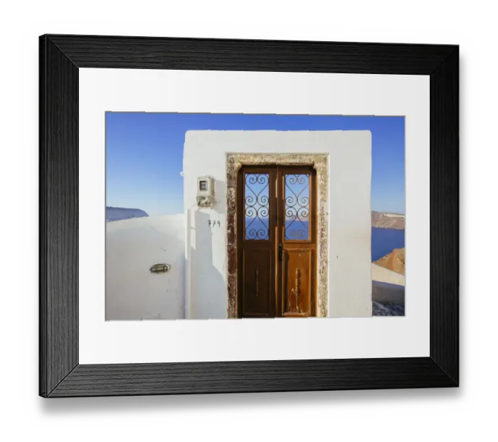 Framed Print : Doors to the sea, Oia, Santorini, Greece Framed Print : Doors to the sea, Oia, Santorini, Greece