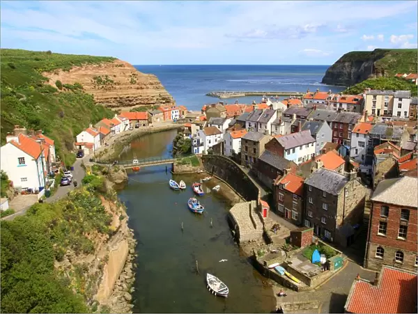 An elevated view of the fishing village of Staithes, North Yorkshire, England