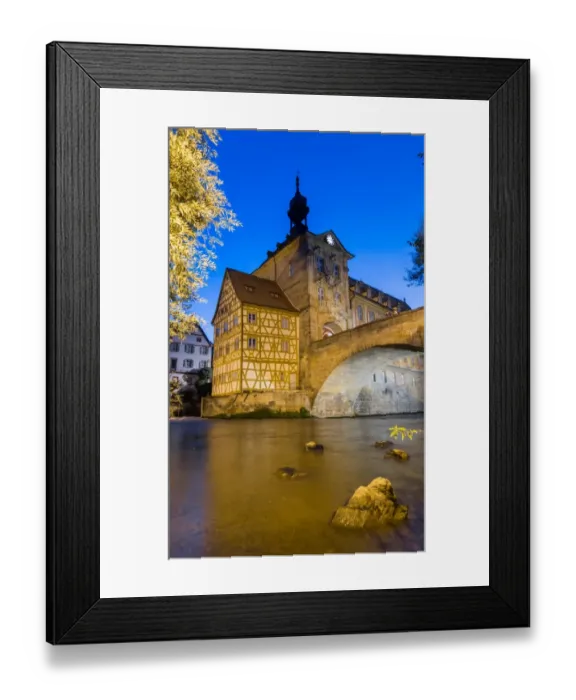Framed Print : Night in Bamberg with the old city hall and river Framed Print : Night in Bamberg with the old city hall and river