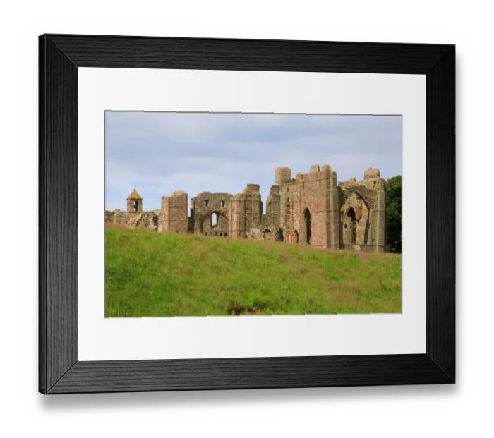 Framed Print : Ruins of Lindisfarne abbey and church, Holy Island Framed Print : Ruins of Lindisfarne abbey and church, Holy Island