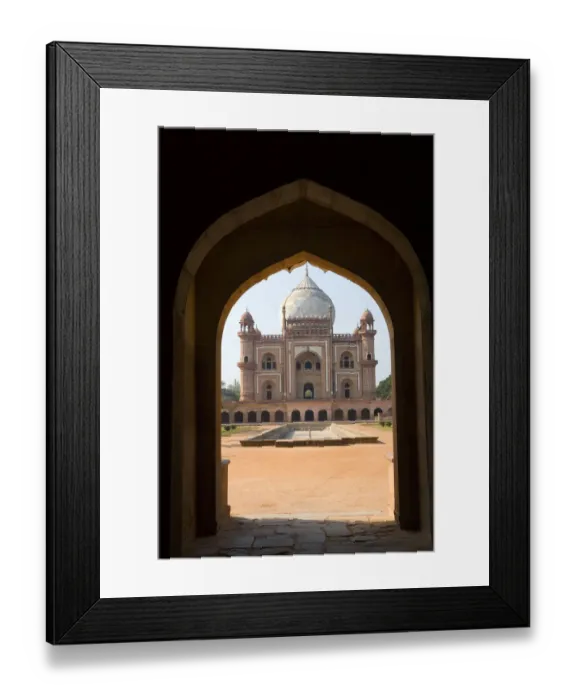 Framed Print : India, Delhi, Safdarjung Tomb, view through arch