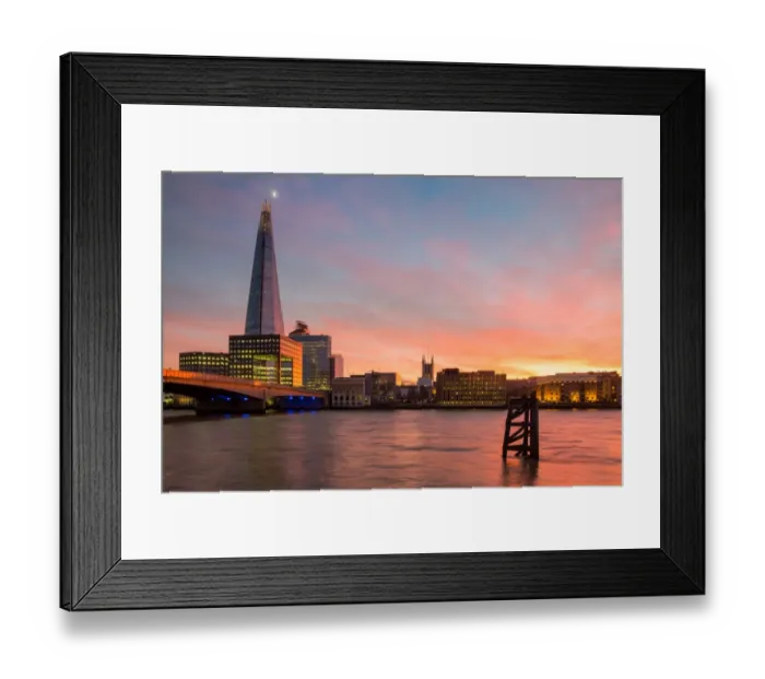Framed Print : London moonrise