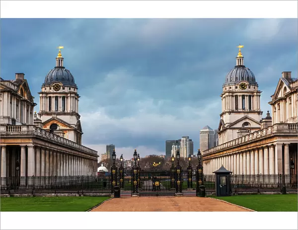 London - Greenwich Symmetry