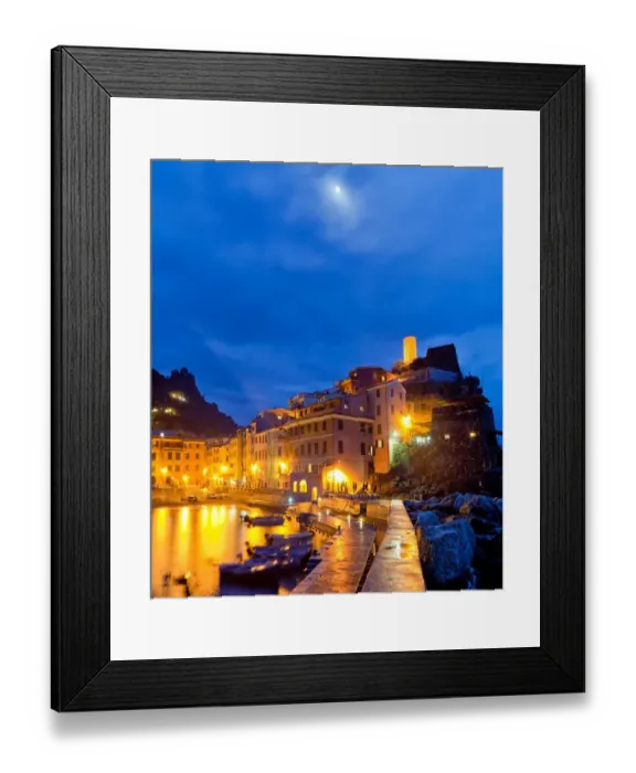 Framed Print : Vernazza Moonrise Framed Print : Vernazza Moonrise