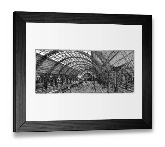 Framed Print : Train station in Frankfurt (Germany) Framed Print : Train station in Frankfurt (Germany)
